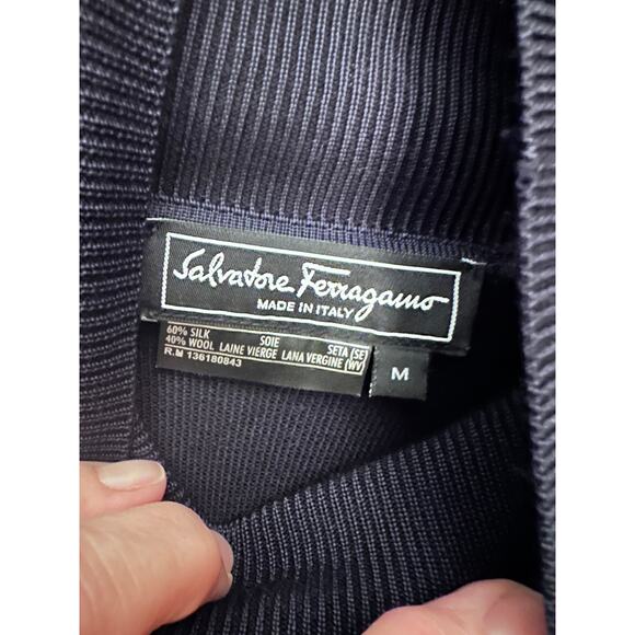 Salvatore Ferragamo  navy silk/wool long sleeve layer with thumbholes; size Med - Picture 3 of 4